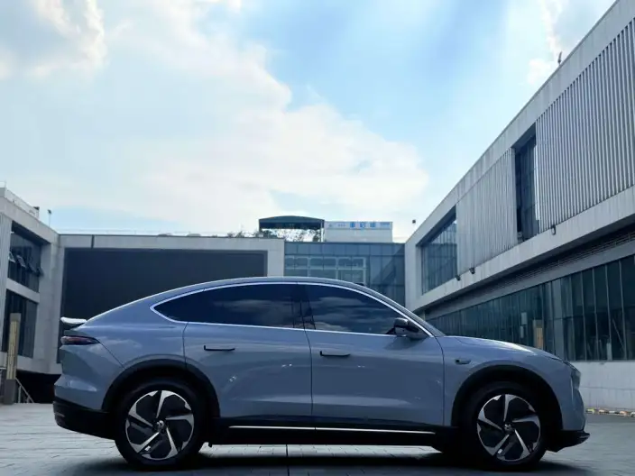NIO EC6 2024 Model 75kWh – фото 8