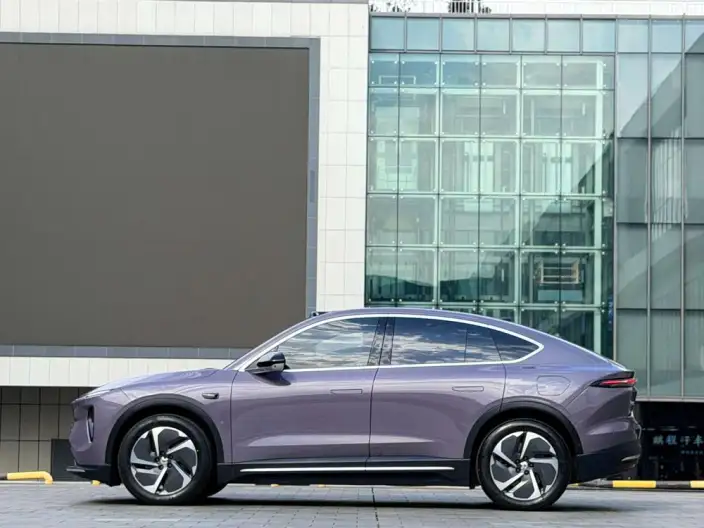 NIO EC6 2024 Model 75kWh – фото 4