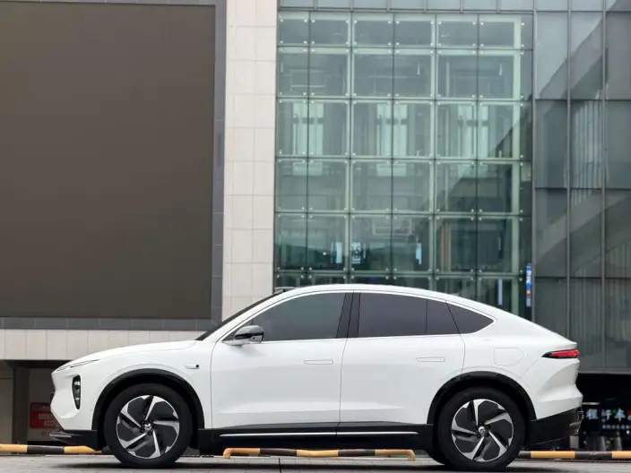 NIO EC6 2023 Model 75kWh – фото 4