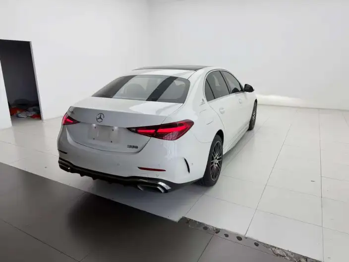 Mercedes-Benz C-Class 2024 Model C 260 L Sports Edition – фото 6