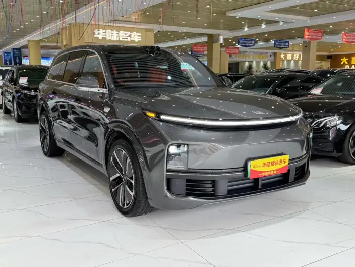 Li Auto L9 2022 Model Max Edition – фото 3