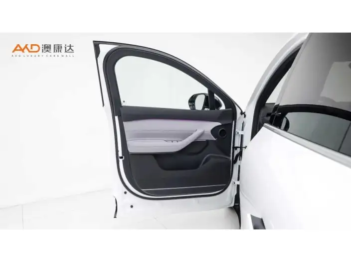 NIO EC6 2024 Model 75kWh – фото 9