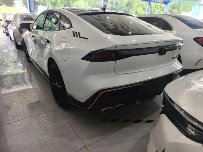 Changan UNI-V 2022 Model 1.5T Sports Edition – фото 3