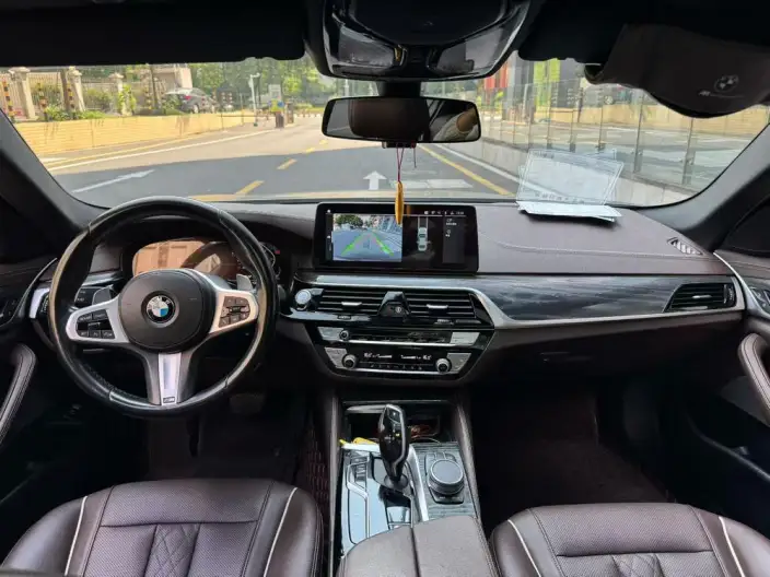 BMW 5 Series 2021 Model 530Li Leading Model M Sports Set – фото 7