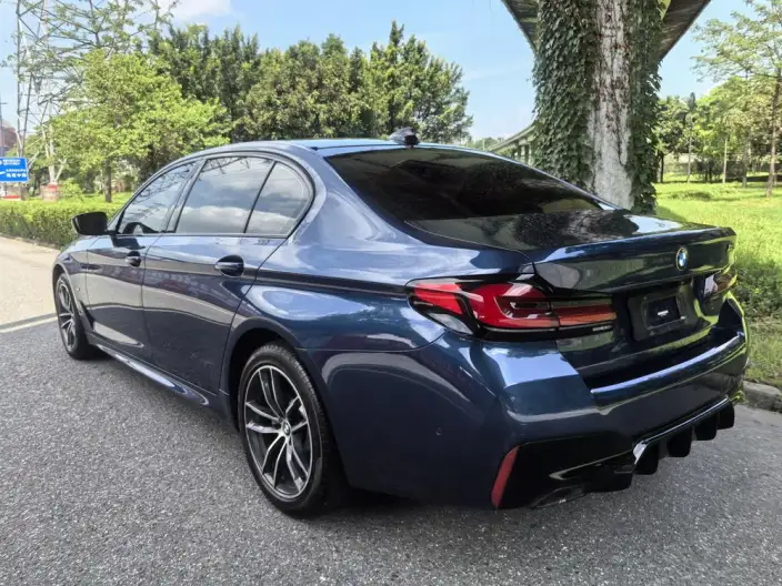 BMW 5 Series 2021 Model 525Li M Sports Set – фото 5