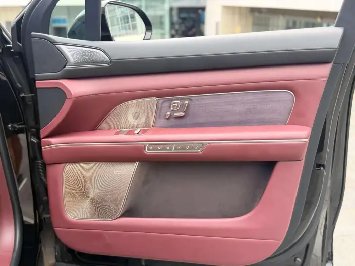 NIO ES8 2026 Model VII seat Executive Deluxe Edition – фото 10