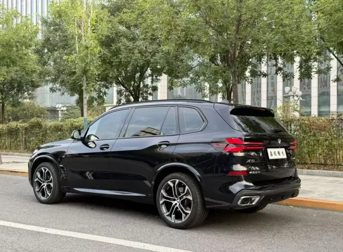 BMW X5 2026 Model xDrive40Li M Sports Night Set – фото 4