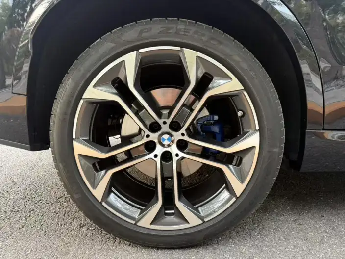 BMW X5 2026 Model xDrive40Li M Sports Night Set – фото 10