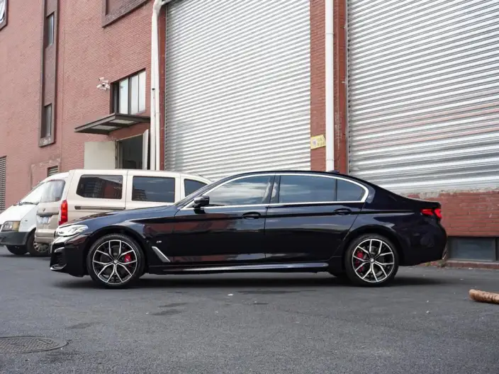 BMW 5 Series 2021 Model 530Li Exclusive Model M Sports Set – фото 3