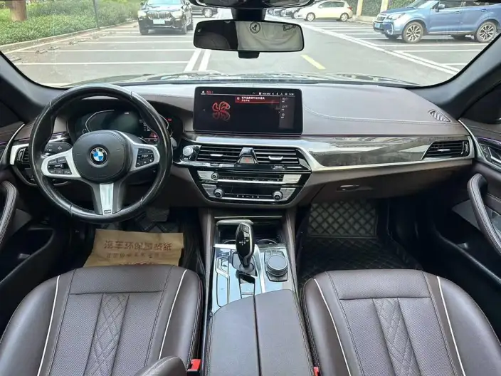 BMW 5 Series 2022 Model 525Li M Sports Set – фото 8