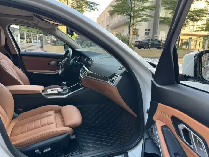 BMW 3 Series 2020 Model 325Li M Sports Set – фото 6