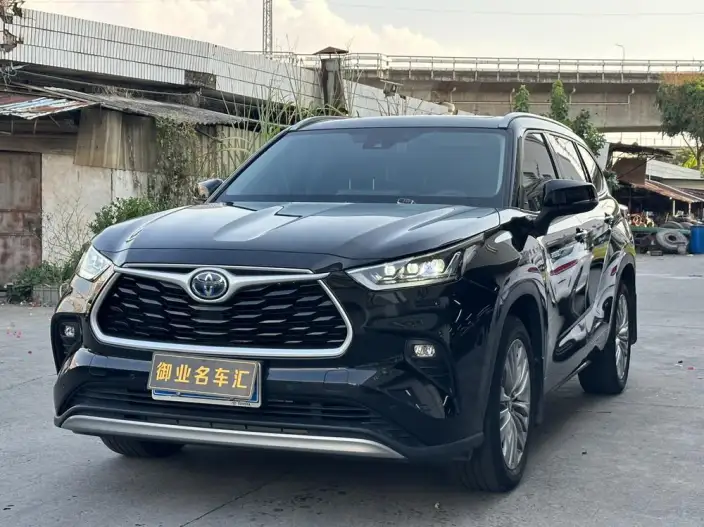Toyota Highlander 2023 Model Hybrid 2.5L 4WD Premium Edition 7 seat – фото 1