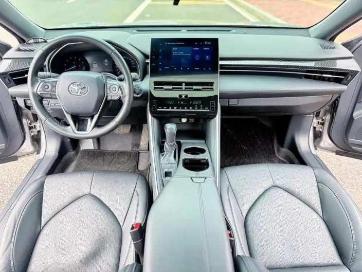Toyota Avalon 2023 Model 2.5L Automatic Deluxe Edition – фото 5