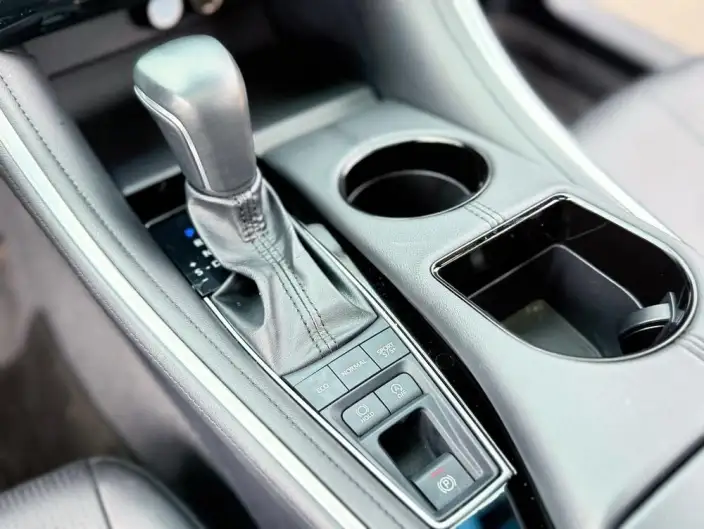 Toyota Avalon 2023 Model 2.5L Automatic Deluxe Edition – фото 7