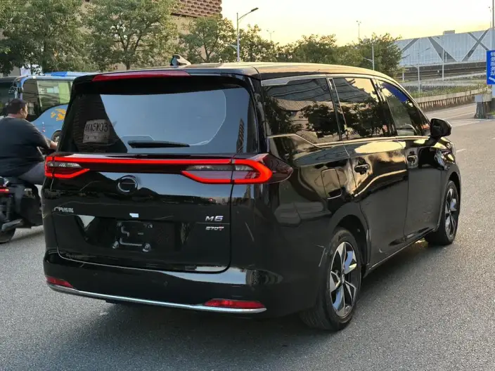 GAC Trumpchi M6 2021 Model 270T Automatic Exclusive Edition 7 seat – фото 7