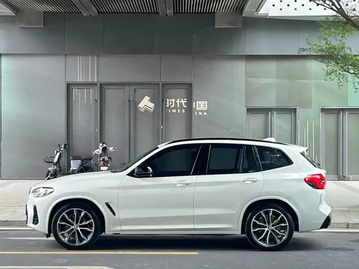 BMW X3 2022 Model xDrive30i Leading Model M Night Set – фото 4