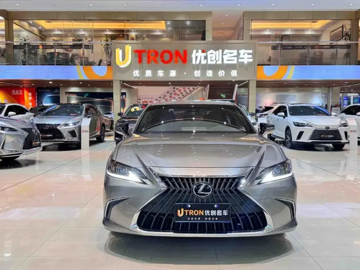 Lexus ES 2022 Model 200 Superior Edition – фото 2