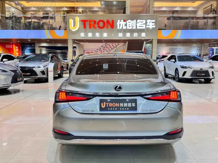 Lexus ES 2022 Model 200 Superior Edition – фото 4