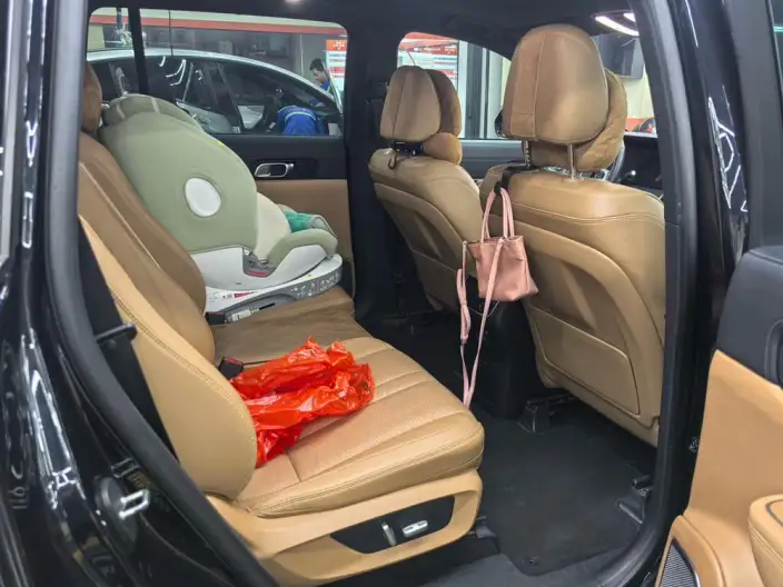 Li Auto ONE 2020 Model Extended Range 6 seat Edition – фото 9