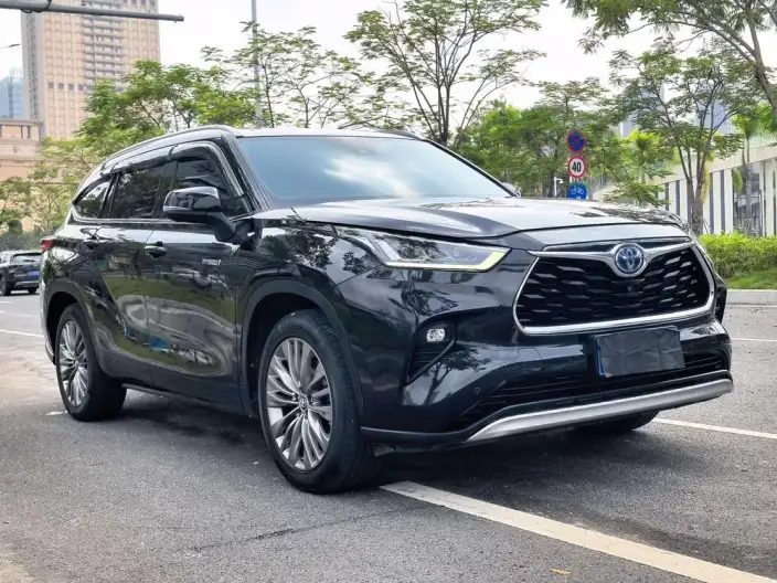 Toyota Highlander 2023 Model Hybrid 2.5L 4WD Supreme Edition 7 seat – фото 3