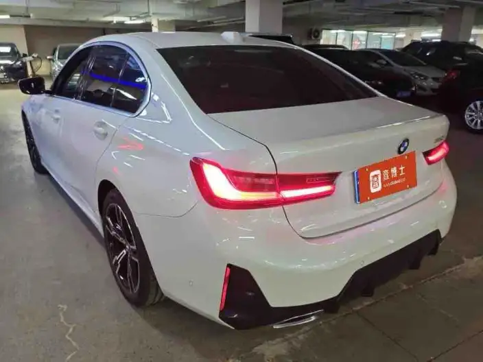 BMW 3 Series 2023 Model 325i M Sports Set – фото 3