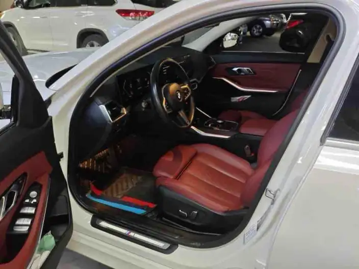 BMW 3 Series 2023 Model 325i M Sports Set – фото 9