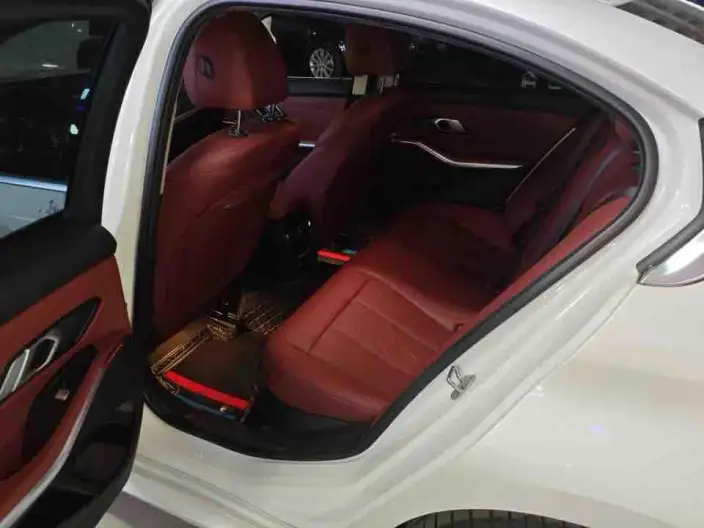 BMW 3 Series 2023 Model 325i M Sports Set – фото 10