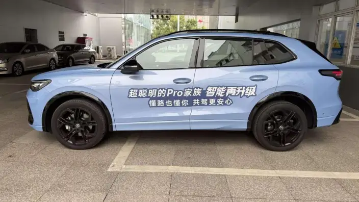 Volkswagen Tiguan L 2026 Model Pro 380TSI 4WD R-Line Zhizun Edition – фото 4