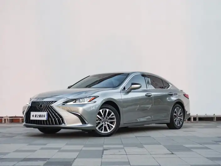 Lexus ES 2022 Model 300h Superior Edition – фото 1