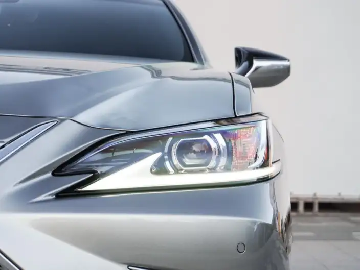 Lexus ES 2022 Model 300h Superior Edition – фото 6