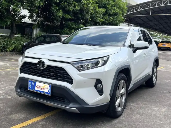 Toyota RAV4 2020 Model 2.0L CVT 2WD Fashion Plus Edition – фото 1