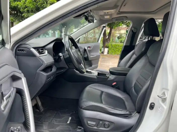 Toyota RAV4 2020 Model 2.0L CVT 2WD Fashion Plus Edition – фото 9