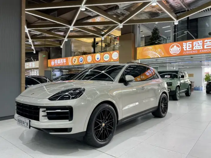 Cayenne 2024 Model Cayenne 3.0T – фото 1