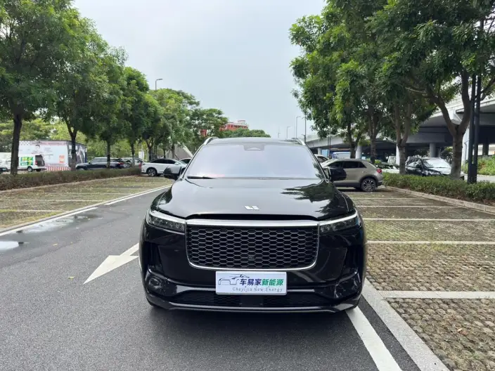 Li Auto ONE 2021 Model Extended Range 6 seat Edition – фото 2