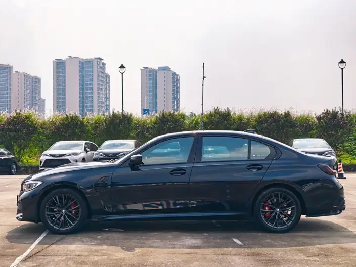 BMW 3 Series 2020 Model 325Li M Sports Set – фото 4