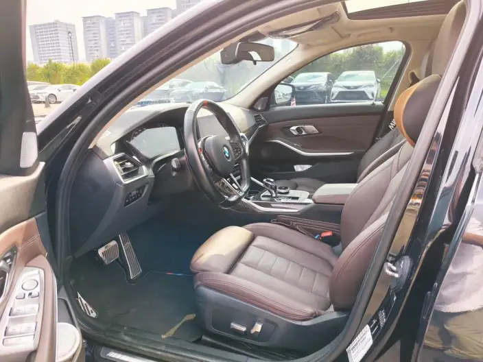 BMW 3 Series 2020 Model 325Li M Sports Set – фото 9