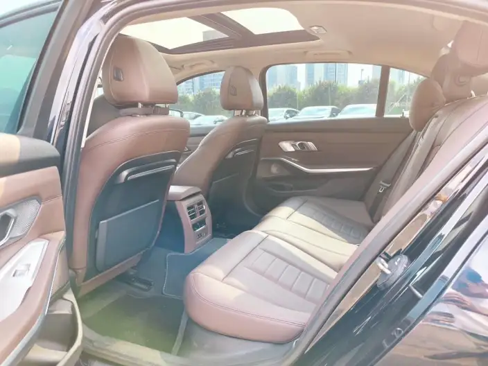 BMW 3 Series 2020 Model 325Li M Sports Set – фото 10