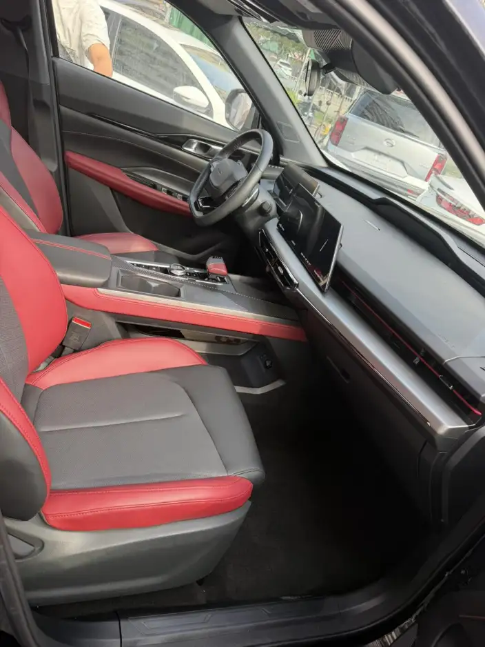 Changan Auchan Z6 2023 Model Blue whale 1.5T DCT Smart Cool Model – фото 9