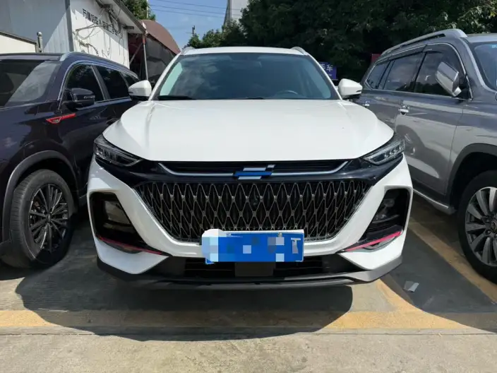 Changan Auchan X7 PLUS 2022 Model 1.5T Automatic Blue Whale Edition Exclusive Model 7 seat – фото 2