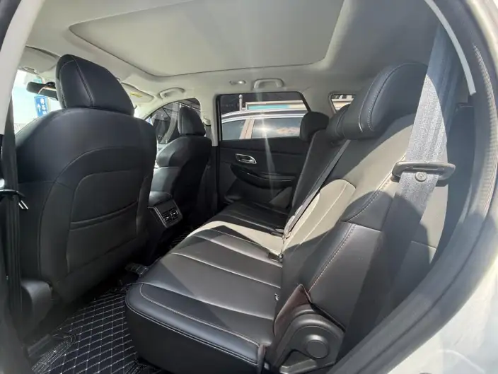 Changan Auchan X7 PLUS 2022 Model 1.5T Automatic Blue Whale Edition Exclusive Model 7 seat – фото 8