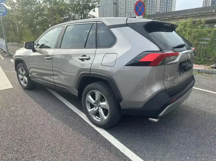 Toyota RAV4 2021 Model 2.0L CVT 2WD Urban Edition – фото 3