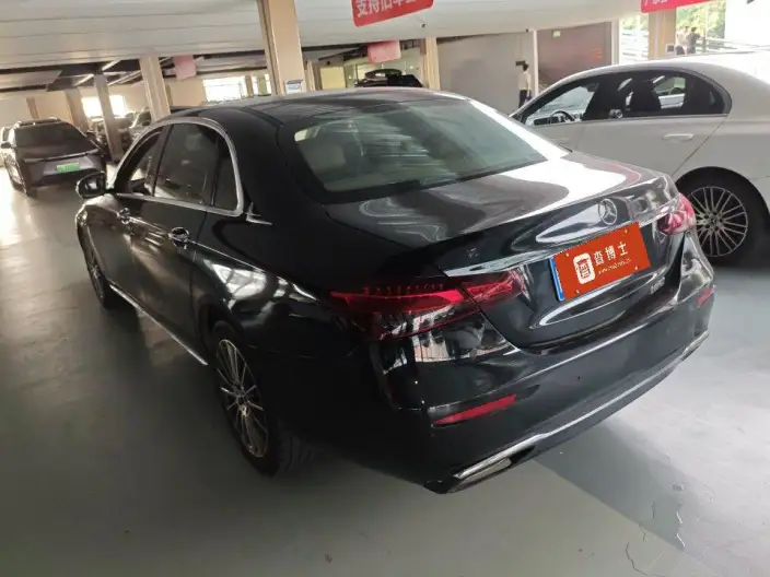 Mercedes-Benz E-Class 2022 Model E 260 L 4MATIC sedan – фото 3
