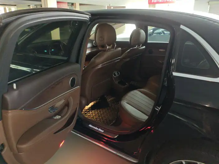 Mercedes-Benz E-Class 2022 Model E 260 L 4MATIC sedan – фото 8