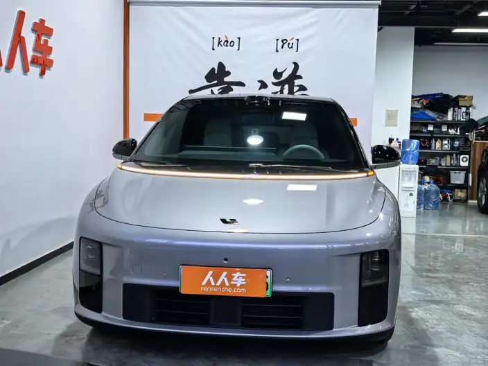Li Auto i6 2025 Model 4WD Standard Edition – фото 2