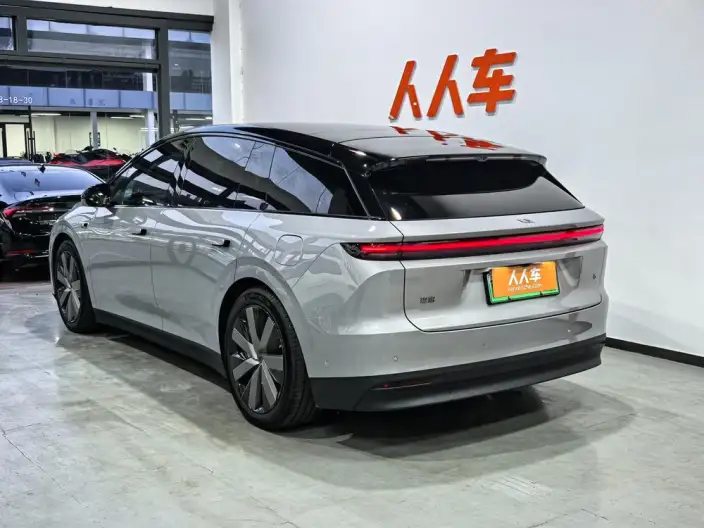 Li Auto i6 2025 Model 4WD Standard Edition – фото 3
