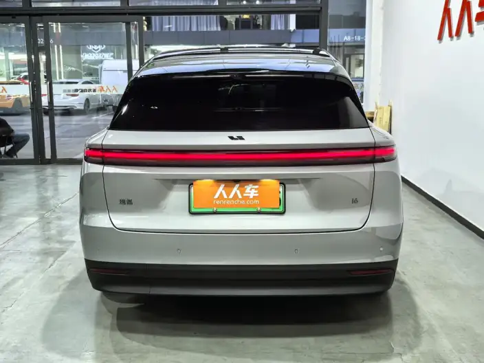 Li Auto i6 2025 Model 4WD Standard Edition – фото 4