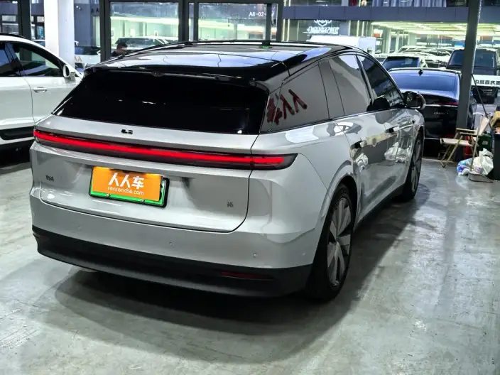 Li Auto i6 2025 Model 4WD Standard Edition – фото 5