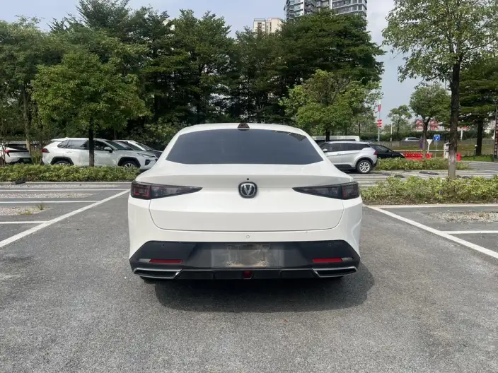 Changan Yida 2023 Model 1.5T GDI Automatic Noble Model – фото 4