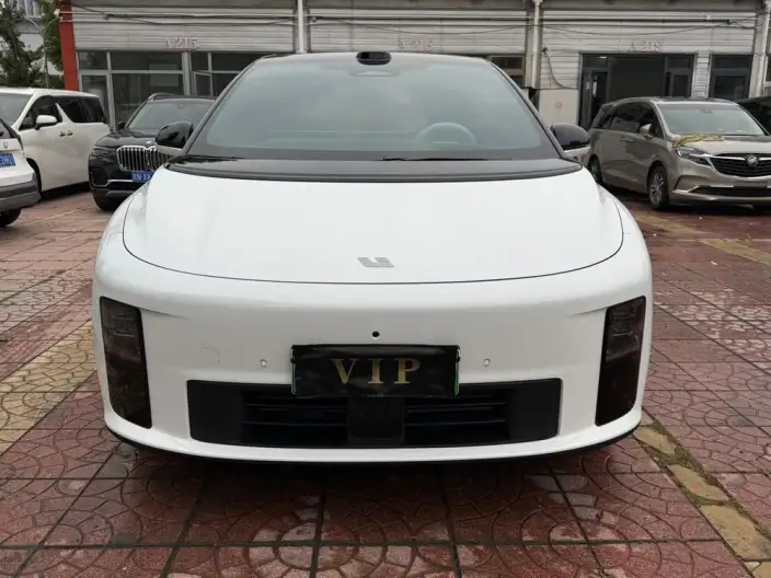 Li Auto i6 2025 Model 4WD Standard Edition – фото 2