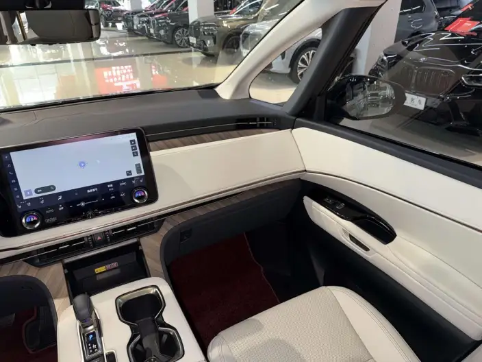 Lexus LM 2023 Model 500h DIRECT4 VI seat Respect Edition – фото 8